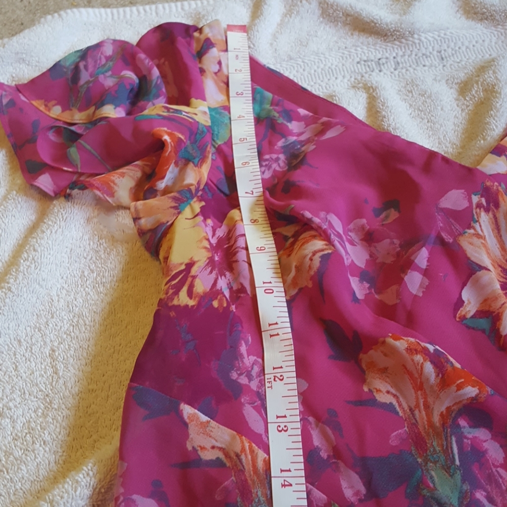 Women's New American Living v- neck dress size 6 - Picture 7 of 8